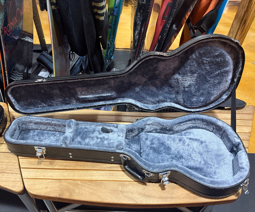 2007 MasterCraft Pro Wakeboard Tour Epiphone Trophy Guitar with Case – Rare PWT Memorabilia