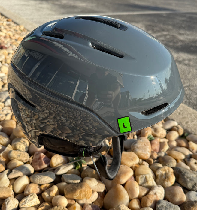 GIRO Neo Helmet - Gloss Charcoal