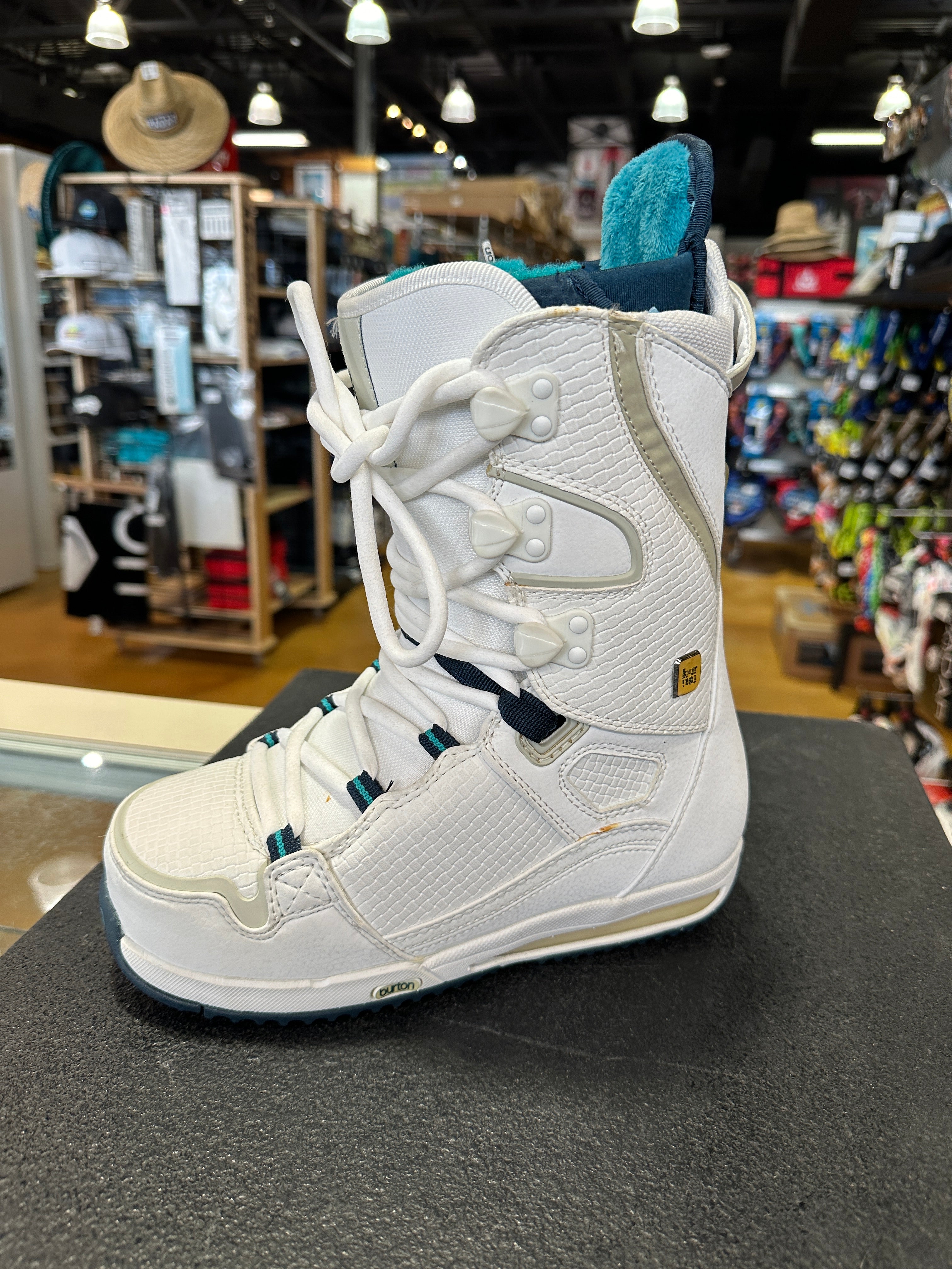 Burton Women's Sapphire Boot White — Performance Ski Surf