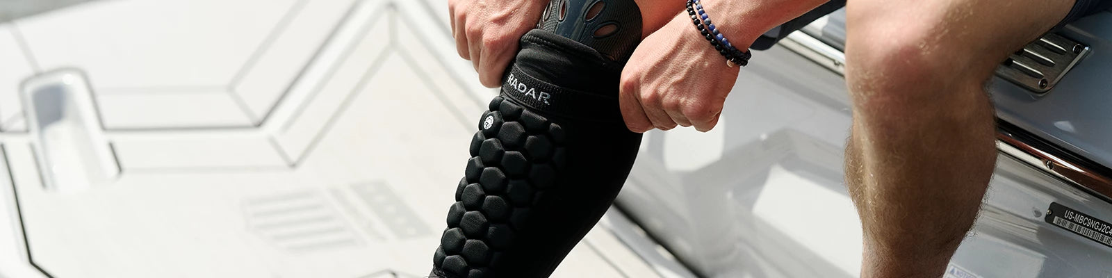 Radar 2026 Shin Guard - Black