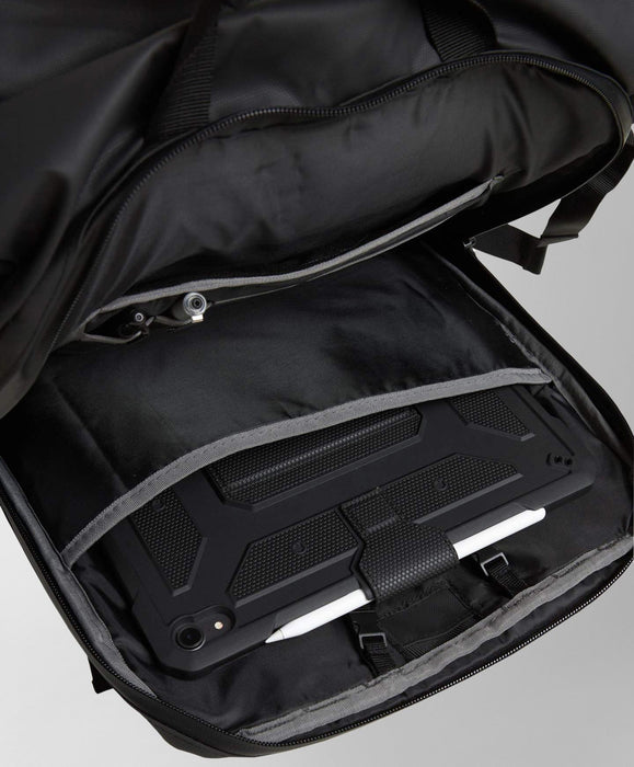 ONeill Odyssey Travler  Backpack 37L Black