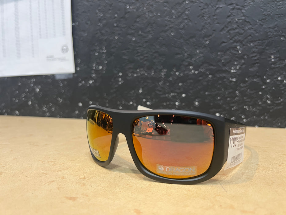 Dragon Calypso Polarized Matte Black / Black / Lumalens Plasma Ion Polarized