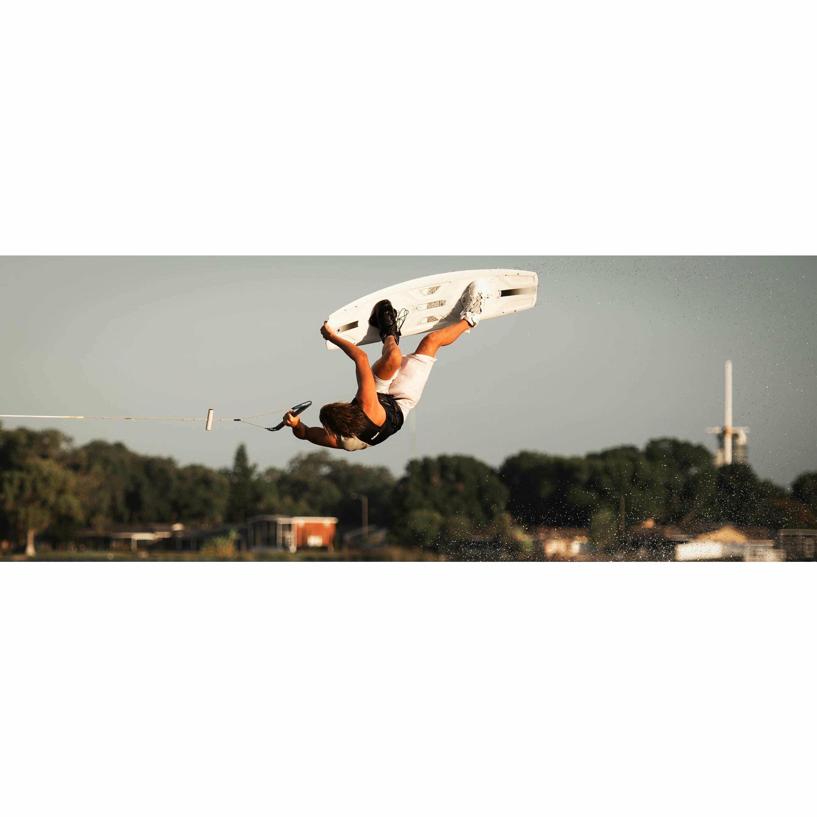 Liquid Force 2022 Unity Aero Wakeboard — Performance Ski & Surf 